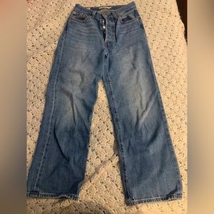 Levi’s Ribcage Straight Ankle Jeans